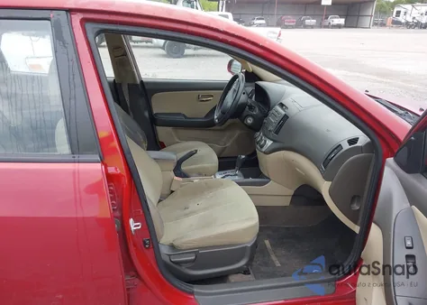 2010 Hyundai Elantra Gls z USA, uszkodzony, nr VIN KMHDU4AD2AU108396